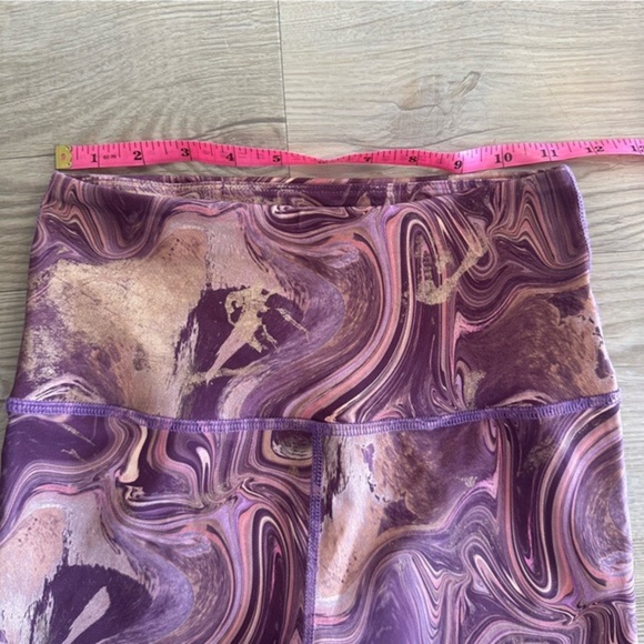 Beyond Yoga Marble High Waisted Midi Legging in Serene Marble size small womens - Picture 7 of 9